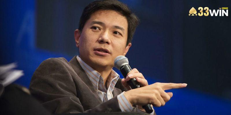 CEO 33WIN - Từ Đứa Trẻ Không Cha Đến Doanh Nhân Đột Phá 2 Khoanh vùng được tiềm năng của ngành giải trí trực tuyến từ sớm